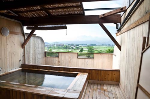 Rooftop Bath japanese rooftop bath